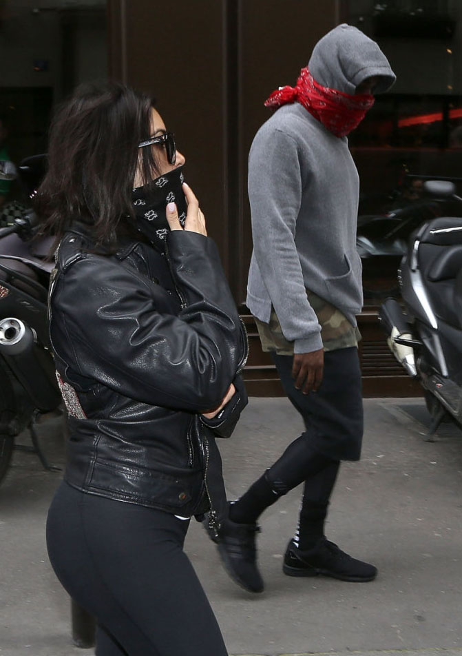 Kanye West wearing adidas ZX Flux Blackout (2)