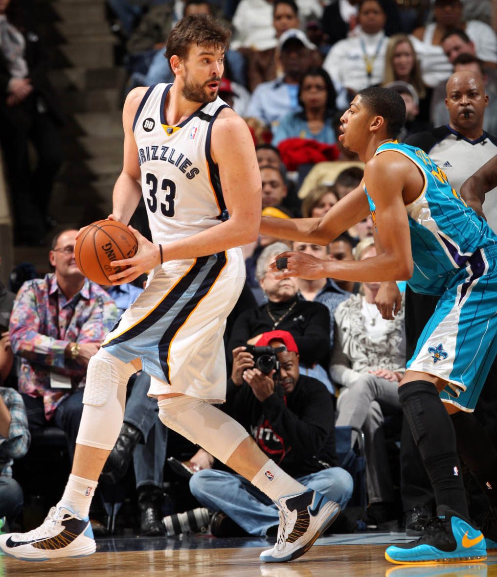 SoleWatch: Paul George Breaks Out His Blue Suede Shoes Against the Spurs