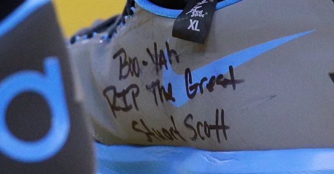 Kevin Durant Honors Stuart Scott on Nike KD 6 Sneakers (3)