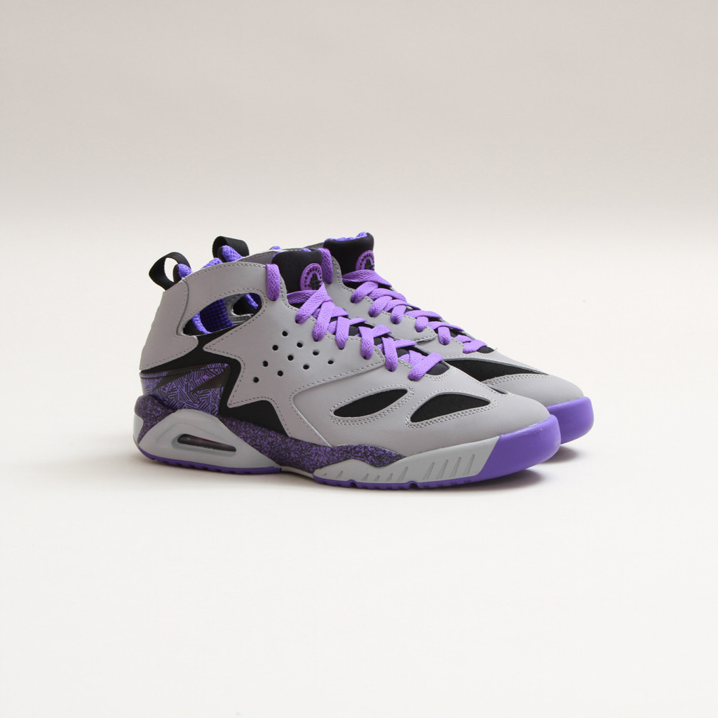 Nike Air Tech Challenge Huarache Wolf Grey Purple Venom Complex