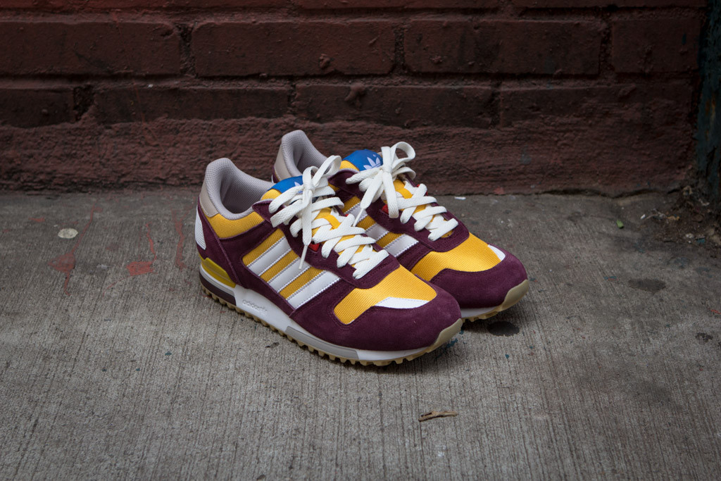 Adidas zx 700 clearance maroon