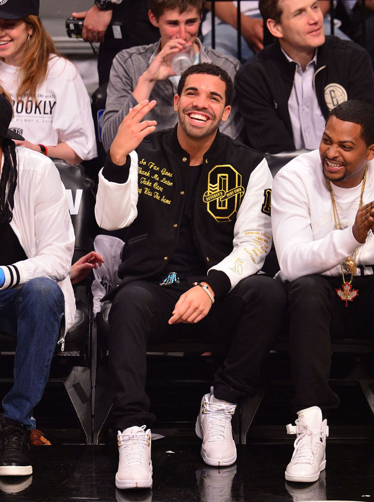 drake wearing ovo jordans