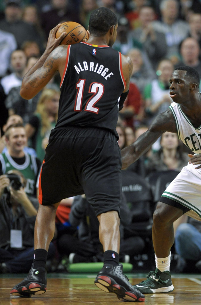 LaMarcus Aldridge Debuts Black/Infrared Air Jordan 13 (2)