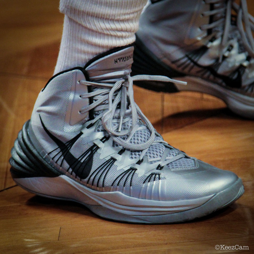 Jorge Gutierrez wearing Nike Hyperdunk 2013