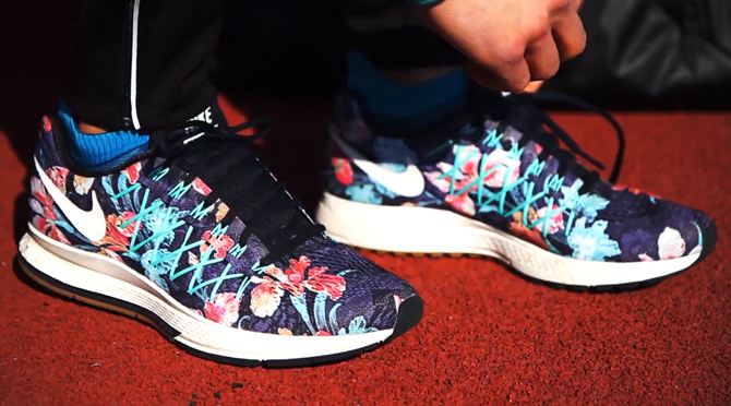 Nike Brings the Floral Look to Pegasus 