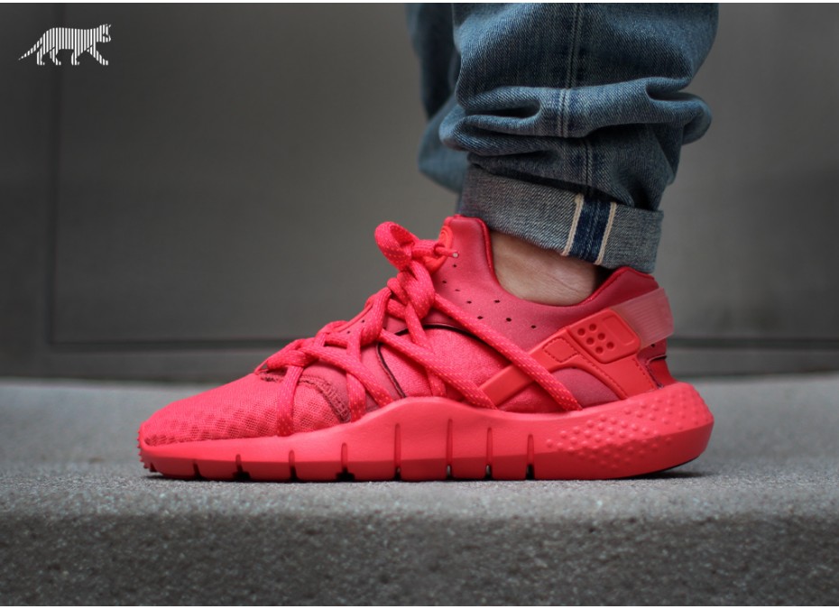 air huarache triple red