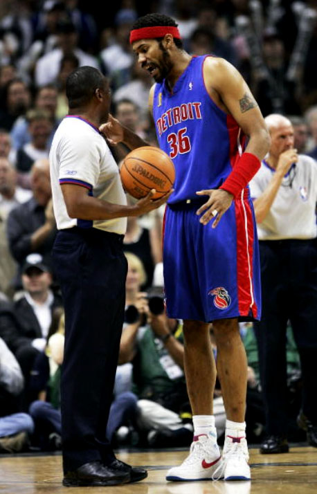 Flashback // Rasheed Wallace and His Air Force Ones