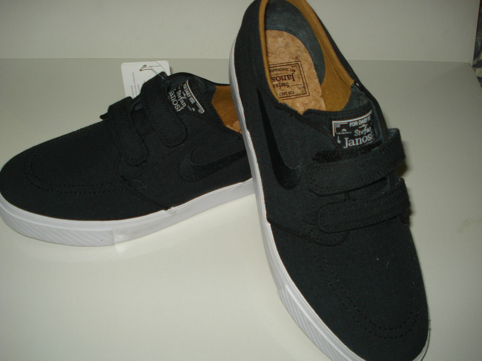 Janoski strap store