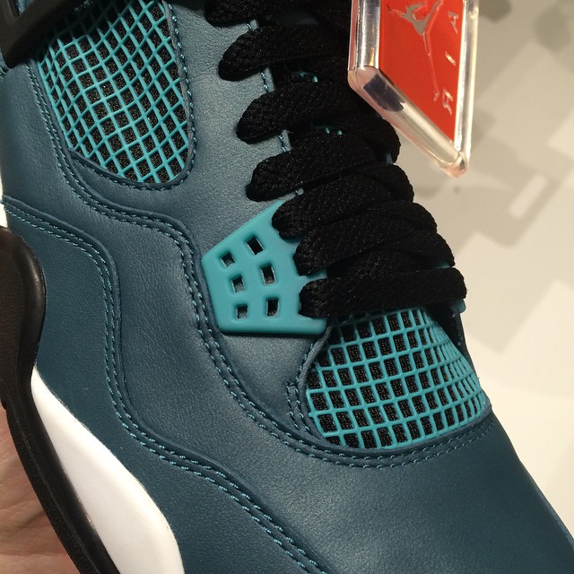 Air Jordan IV 4 Retro Teal Spring 2015 (2)