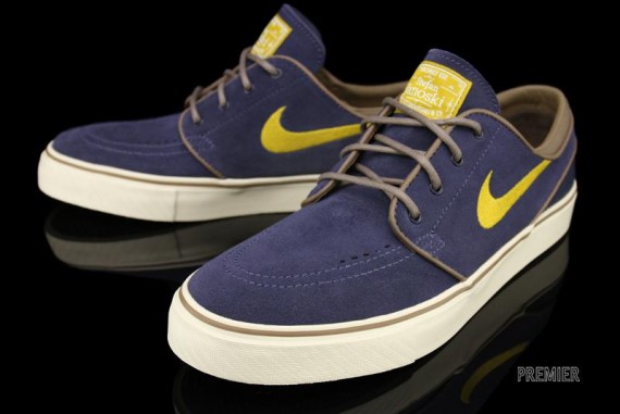 blue and yellow nike sb