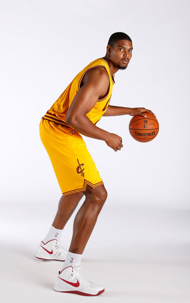Andrew Bynum wearing Nike Hyperfuse 2012