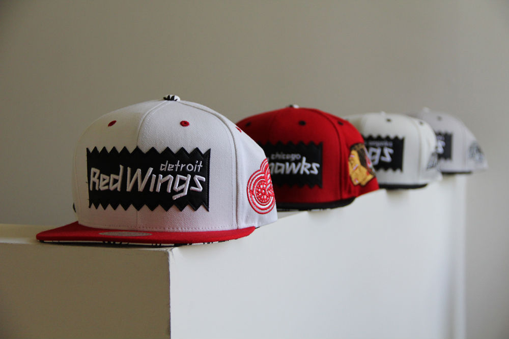 BAIT x NHL x Mitchell And Ness Detroit Red Wings STA3 Wool Snapback Cap  (white / red)