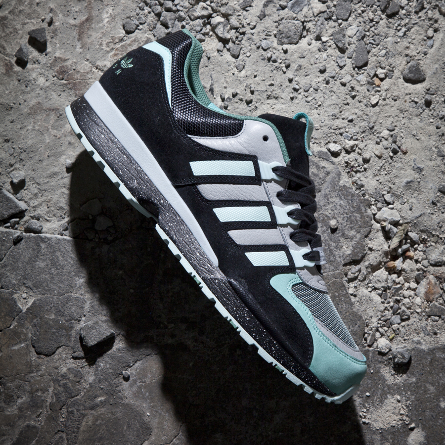 SNKR FRKR x ADIDAS TORSION INTEGRAL - WAVE®