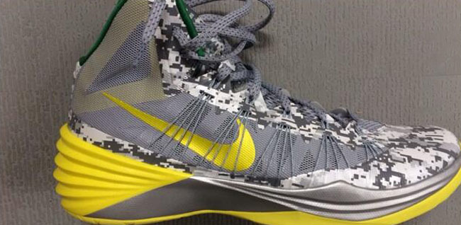 Yellow 2024 hyperdunks 2013