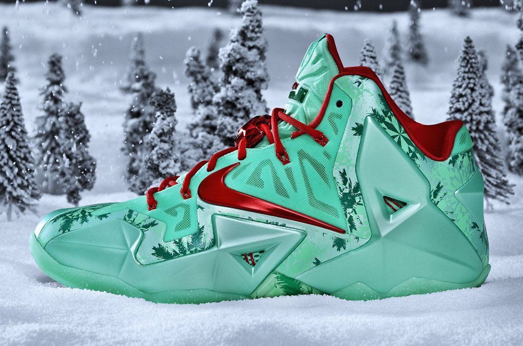 Nike Basketball 2013 Christmas Pack // LeBron 11 (1)