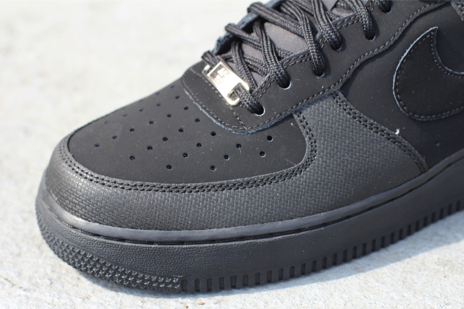 all black af1s