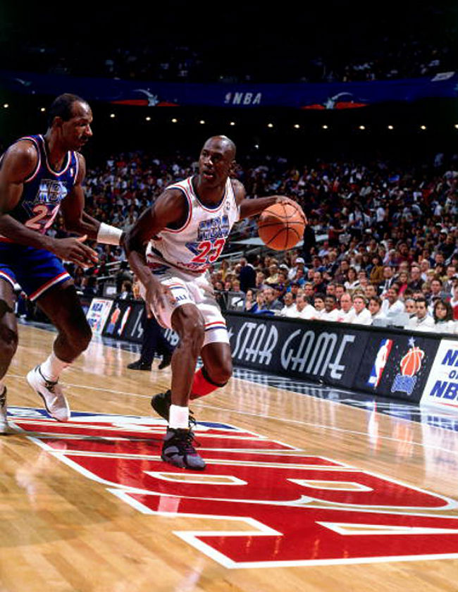 #2350 // 50 Classic Michael Jordan All-Star Game Photos (24)