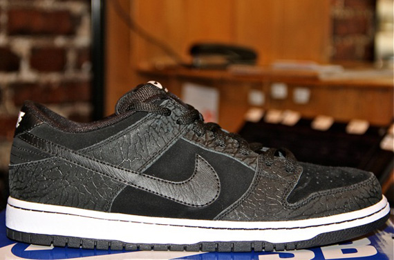 Entourage x Nike SB Dunk Low Premium - "Lights Out" New & Info | Sole Collector