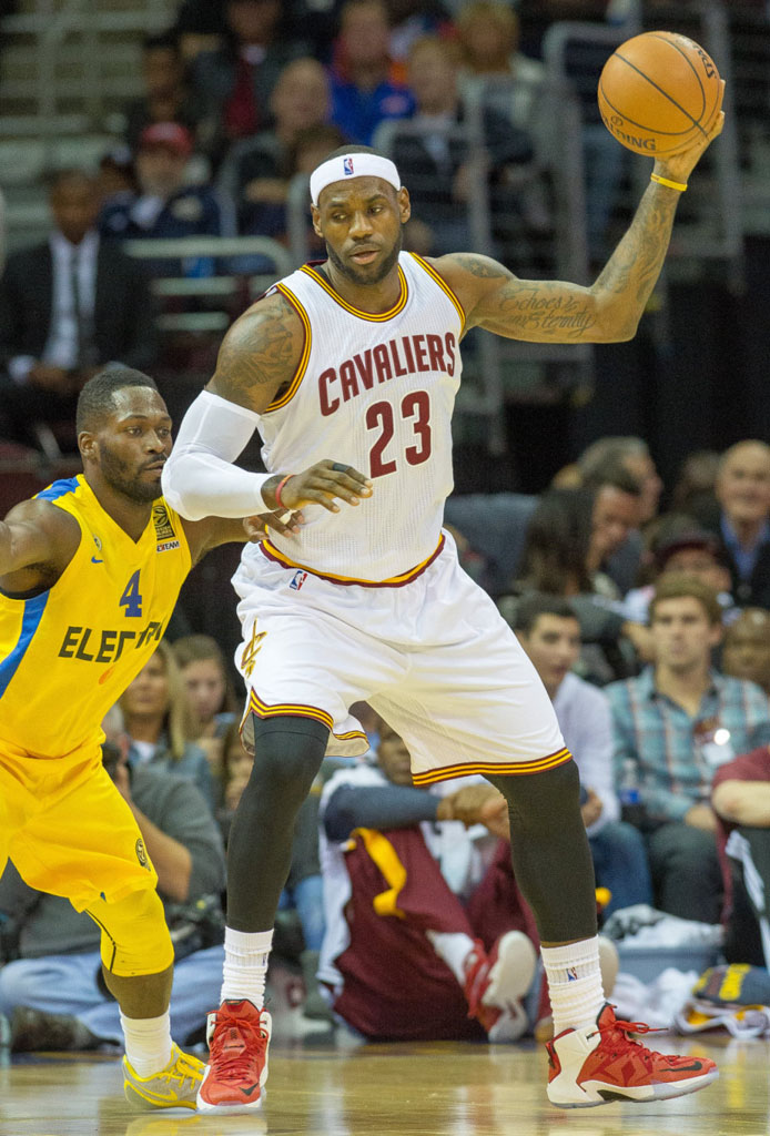 LeBron James wearing Nike LeBron XII 12 Heart of a Lion (3)