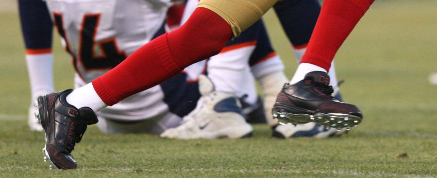 Dre Bly Wearing Air Jordan III 3 49ers PE Cleats (5)