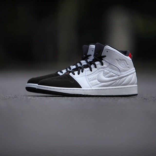 jordan 1 retro 99 black toe