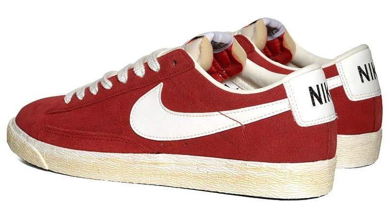 nike red blazers