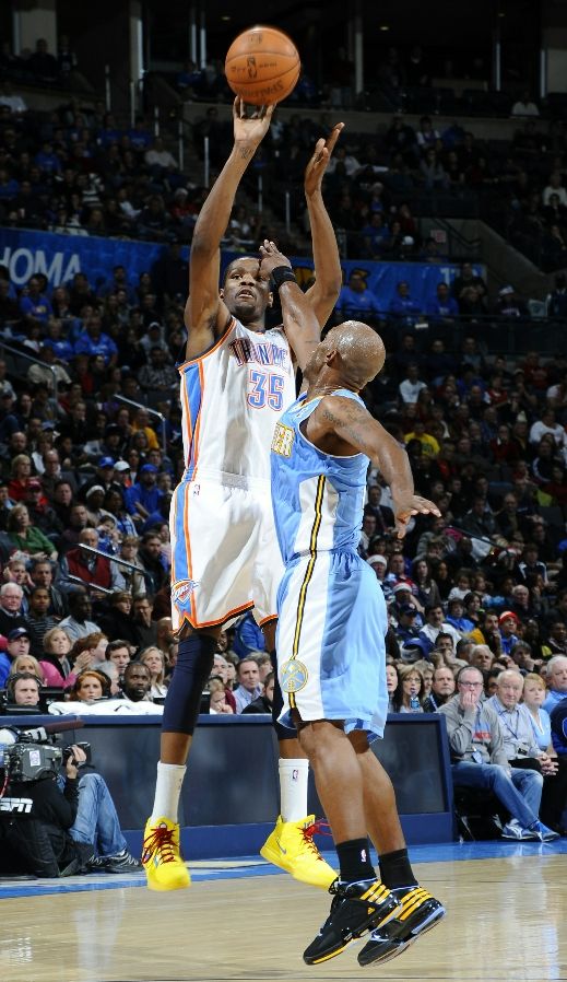 Kevin Durant wearing the Nike Zoom KD III