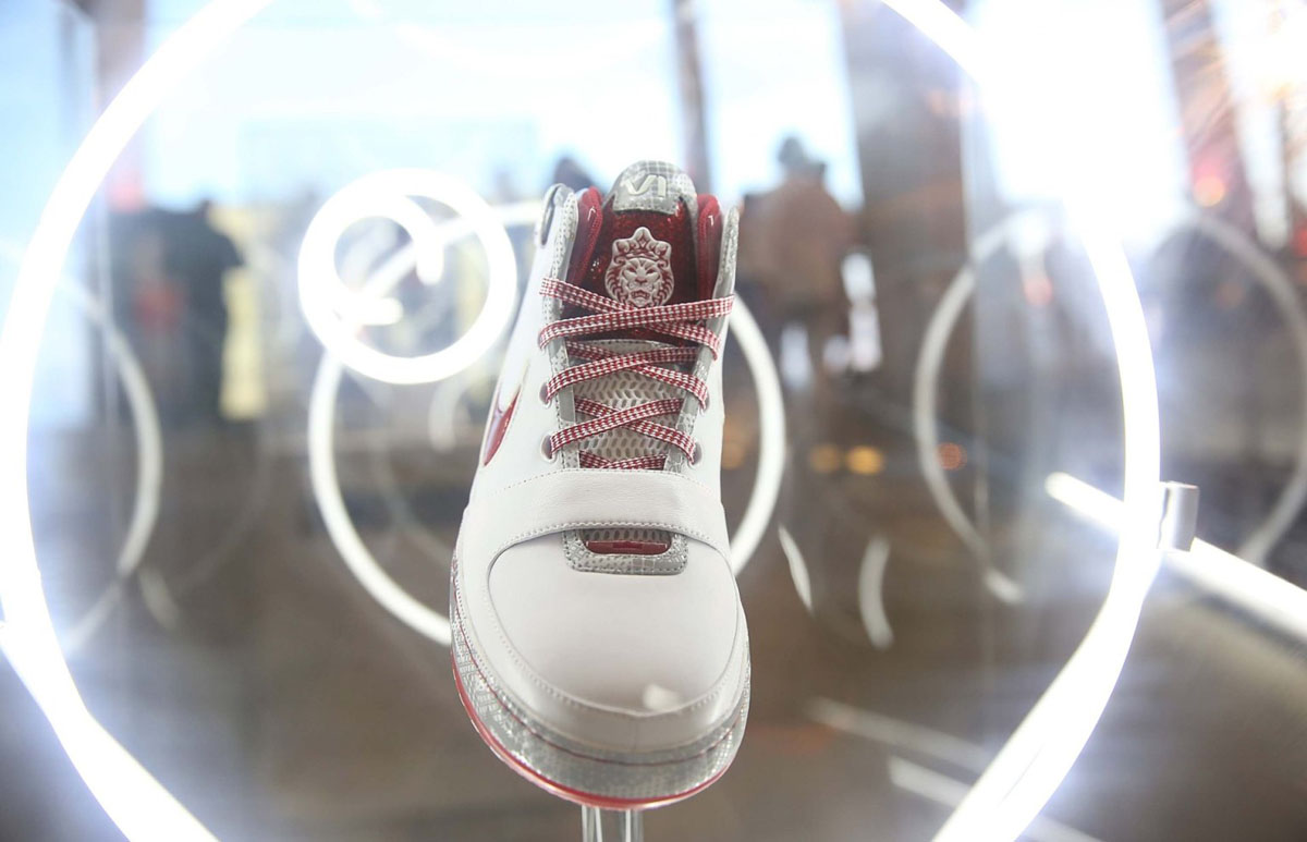 Nike LeBron James 11/11 Experience Event Photos (19)