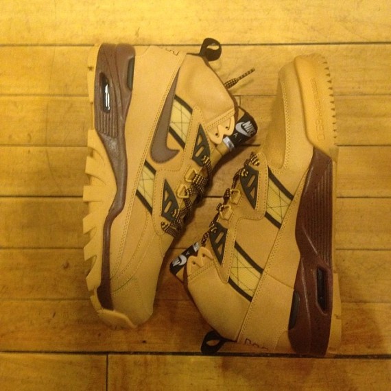 Nike air store trainer sc wheat