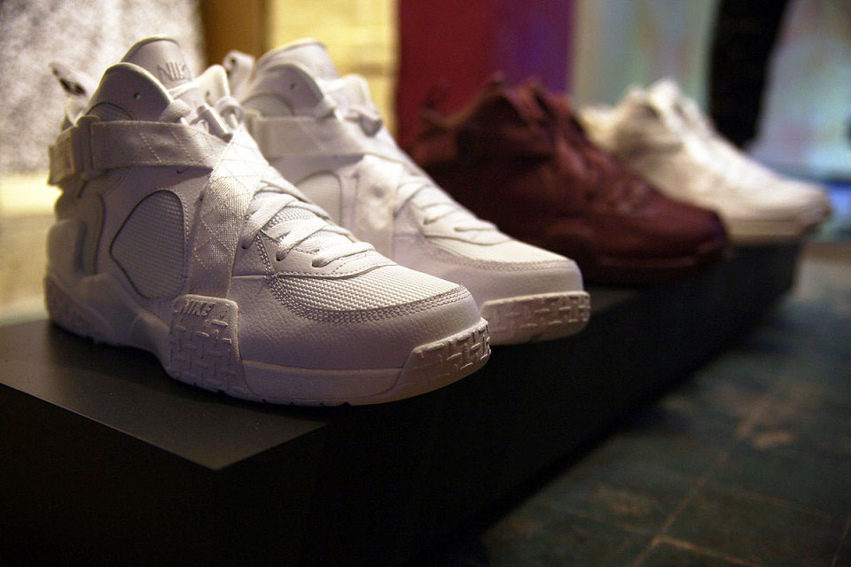 Pigalle air clearance raid