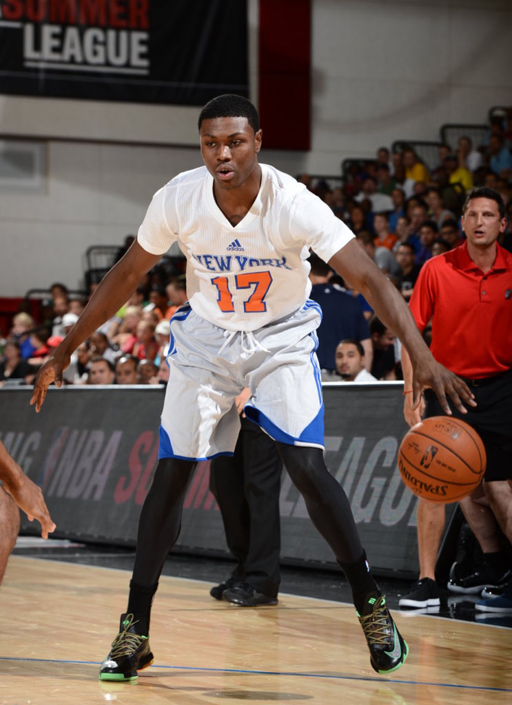 Cleanthony Early wearing Nike KD VI 6 Night Vision