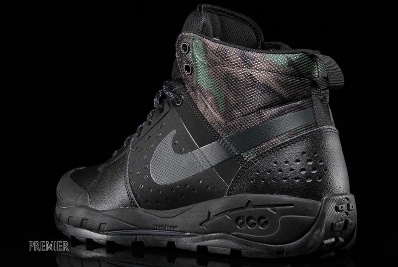 Nike ACG Air Alder Mid OMS ERDL heel