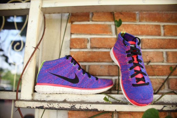 nike free flyknit chukka purple