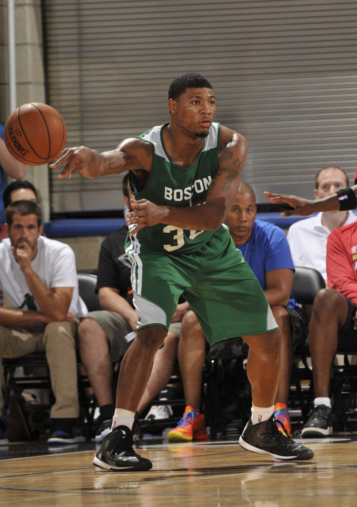 Marcus Smart wearing adidas D Rose 773 III