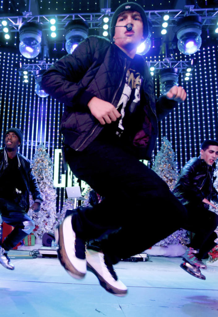 Austin Mahone wearing Air Jordan 9 Doernbecher