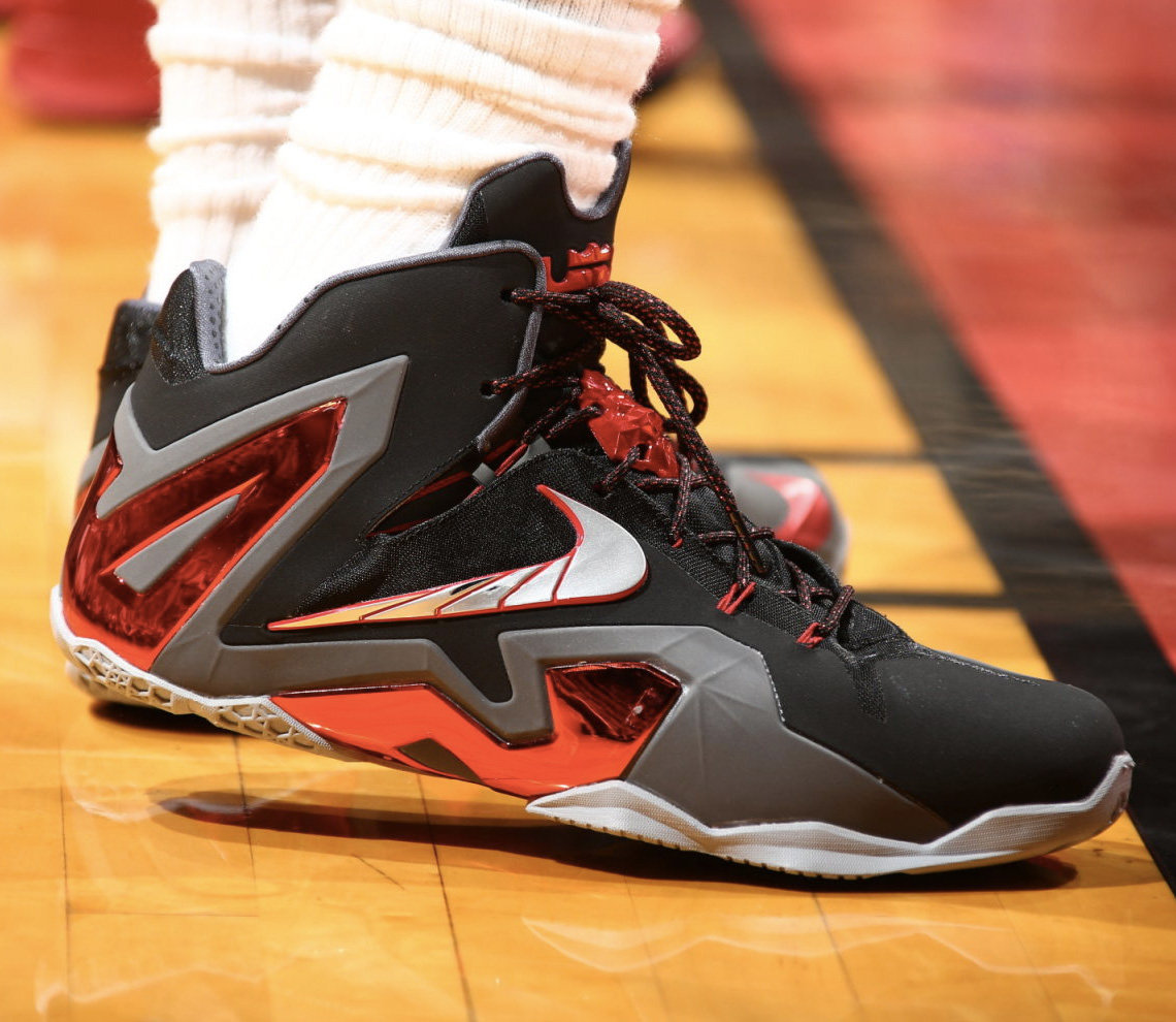 nike lebron 11 red black