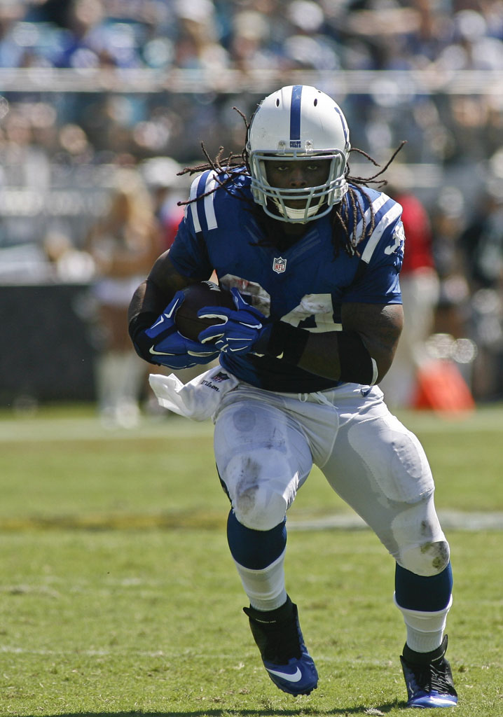 Trent Richardson wearing Nike Lunar Superbad Pro