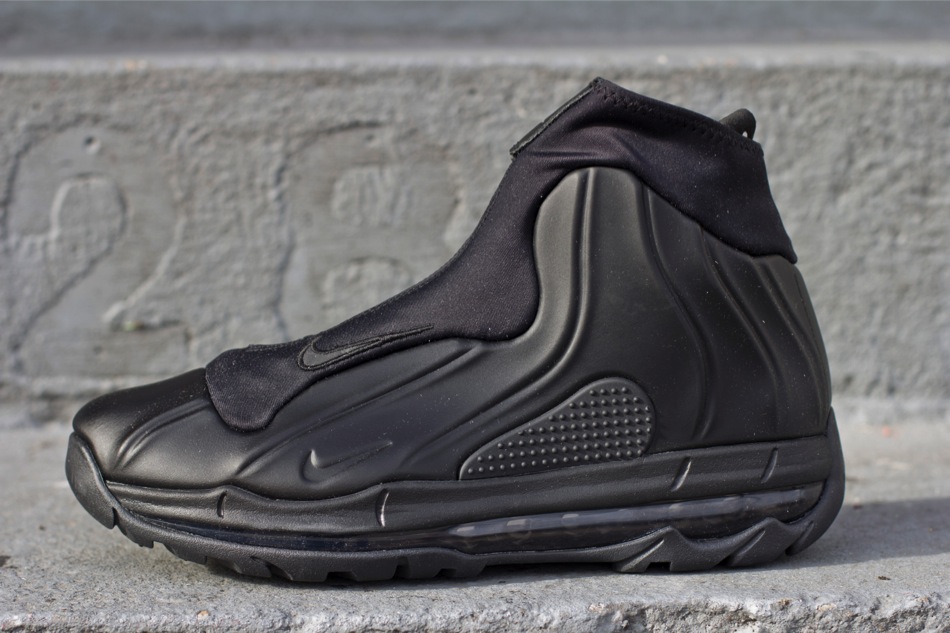 lebron james sneakers 2012 nike foamposite white and black