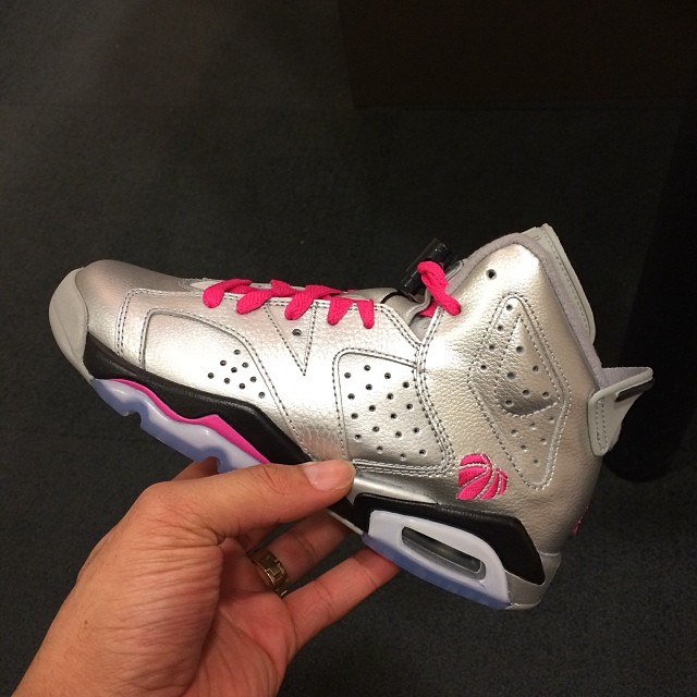 DJ Envy Picks Up Air Jordan 6 Valentines Day