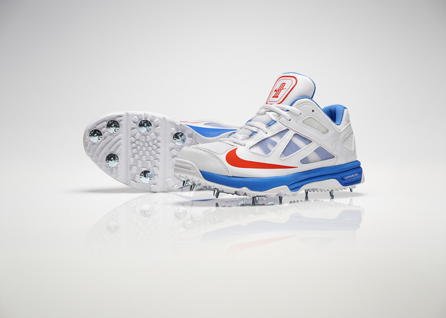 Nike lunar dominate store 2 cricket shoes