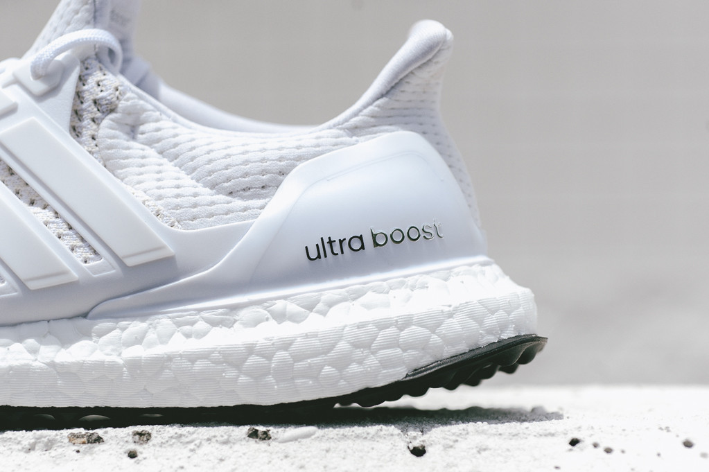 adidas ultra boost white sole