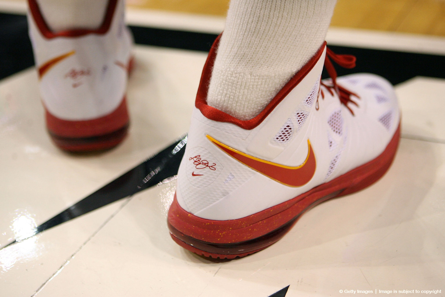 lebron shoes 2011