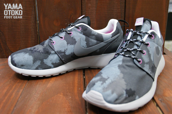 Roshe run cool hot sale grey black print