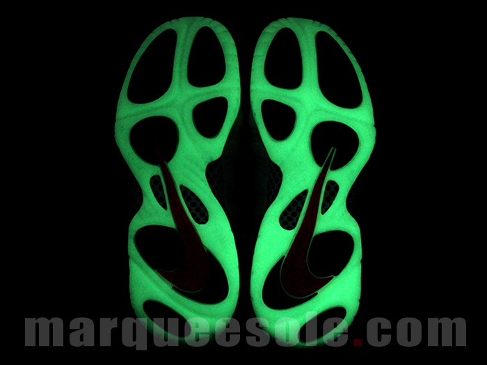 foamposites glow in the dark