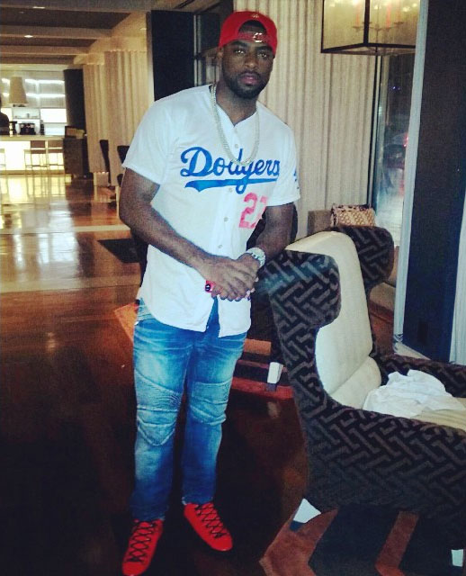 Tyreke Evans wearing Balenciaga Arena Red/Black