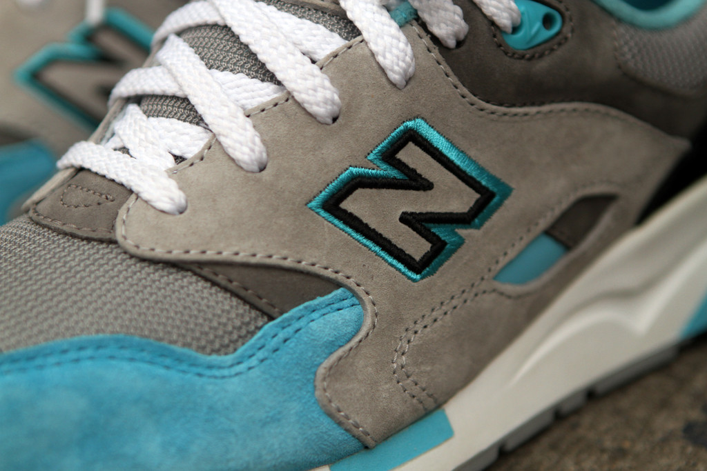 New Balance CM1600 'Maroon' and 'Light Blue' | Complex