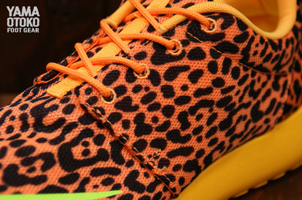 nike roshe run orange leopard