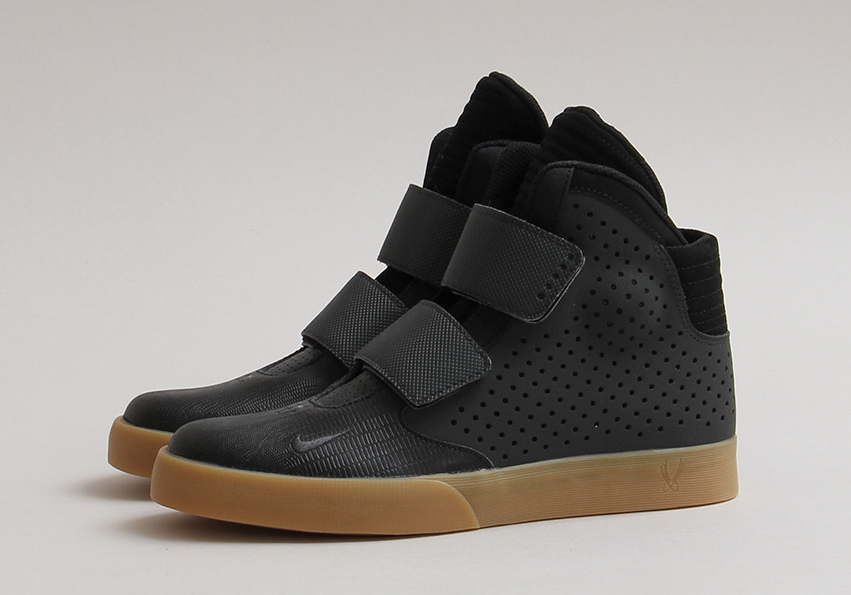 nike flystepper 2k3 black and white