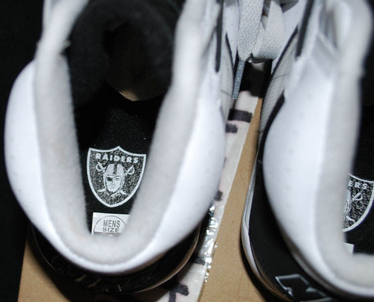 Bo jackson hot sale raiders sneakers