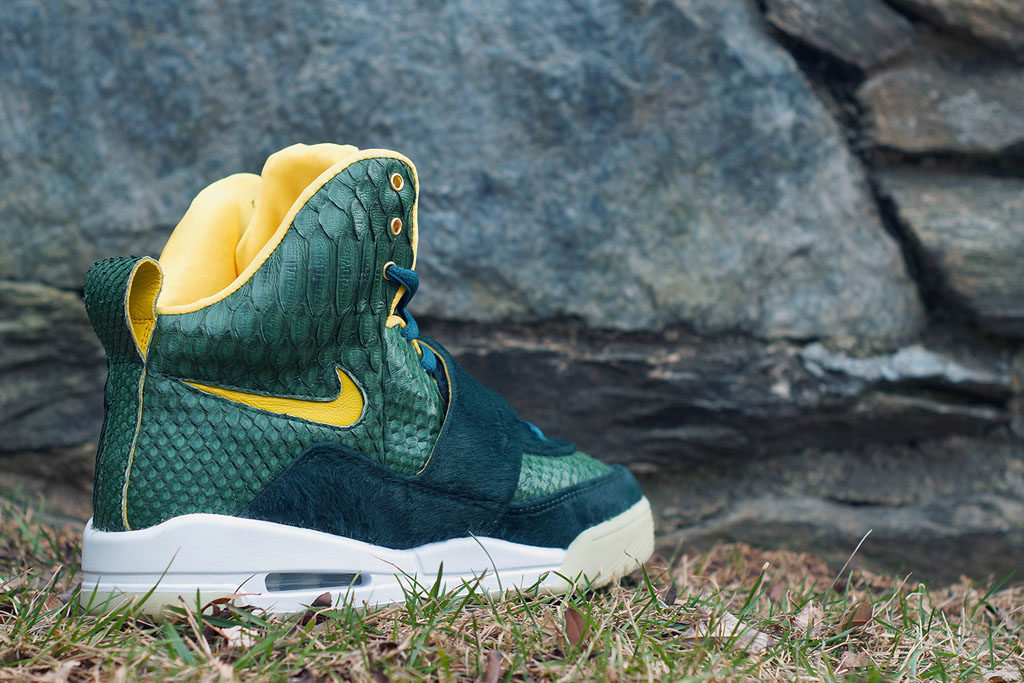 Nike Air Yeezy 'Oregon' by JBF Customs (3)